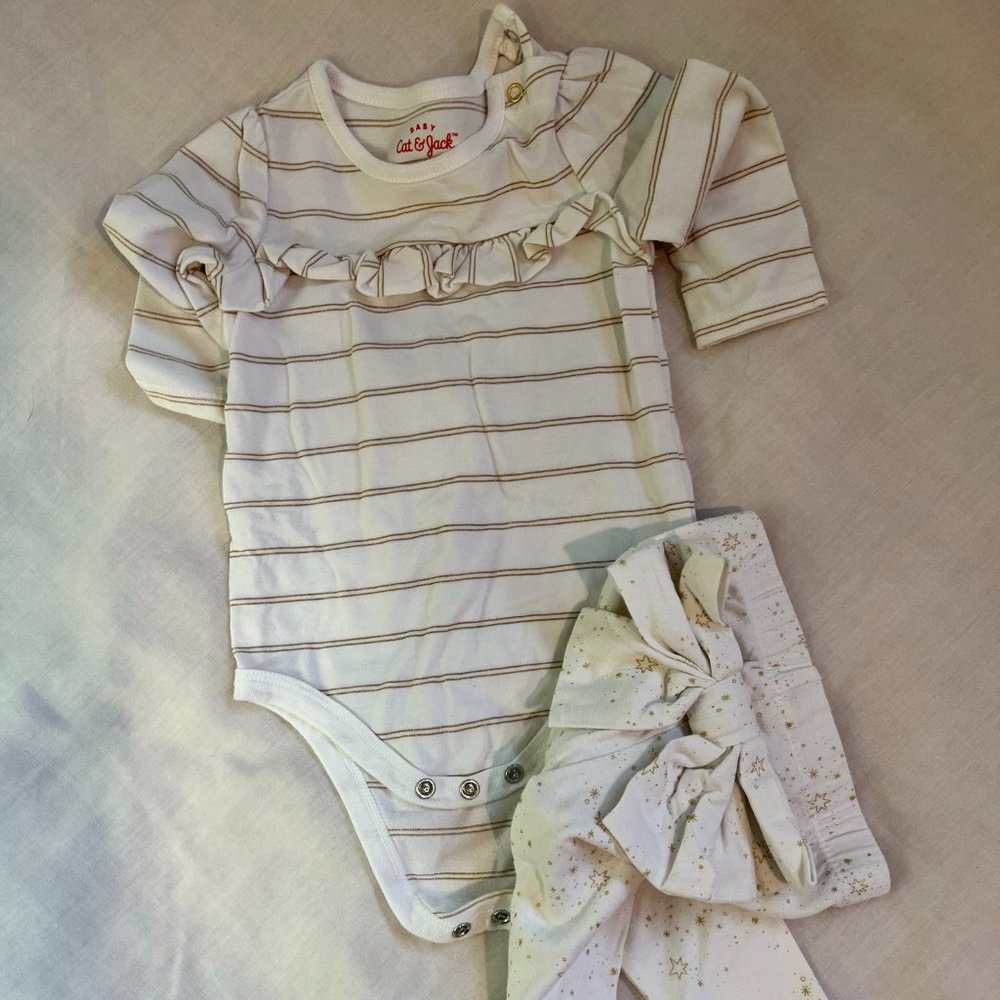 Gold star and striped outfit